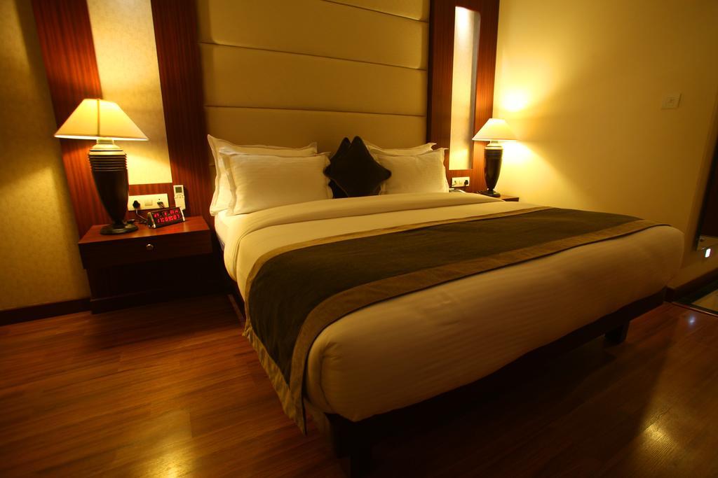 Continent Nakodar Hotel & Resorts Rom bilde