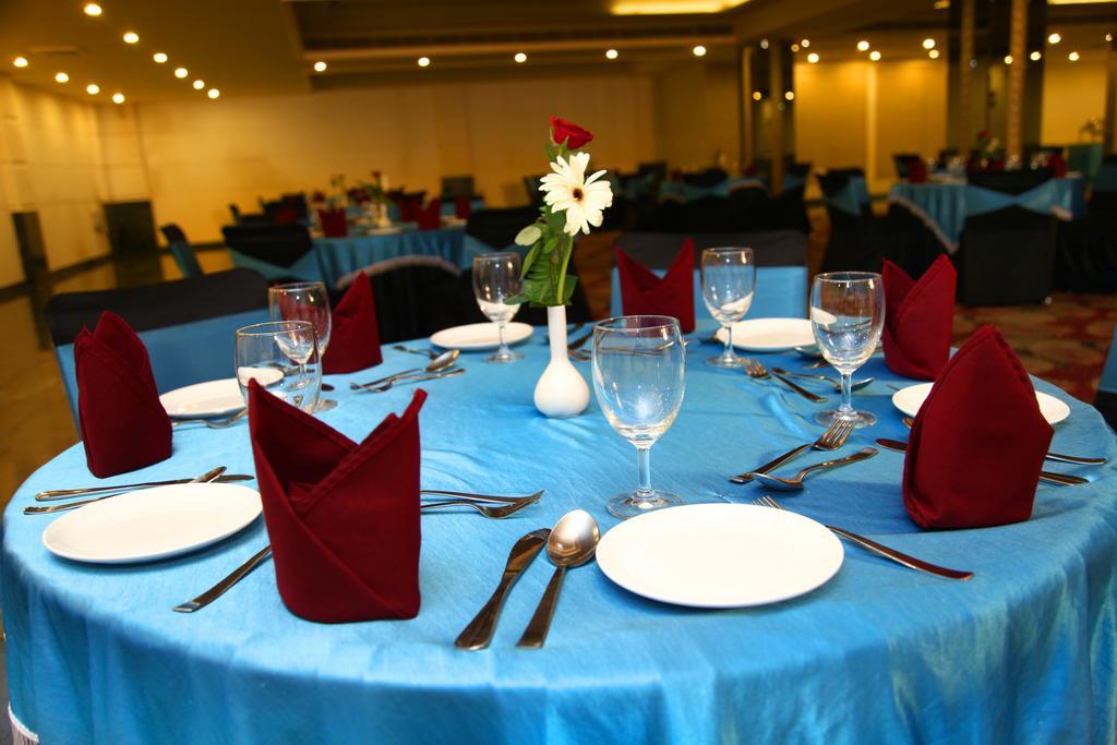 Continent Nakodar Hotel & Resorts Eksteriør bilde
