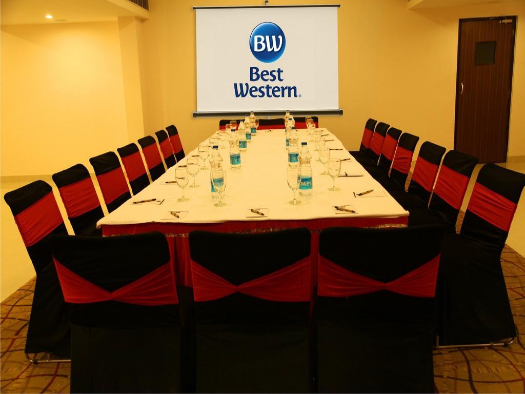 Continent Nakodar Hotel & Resorts Eksteriør bilde